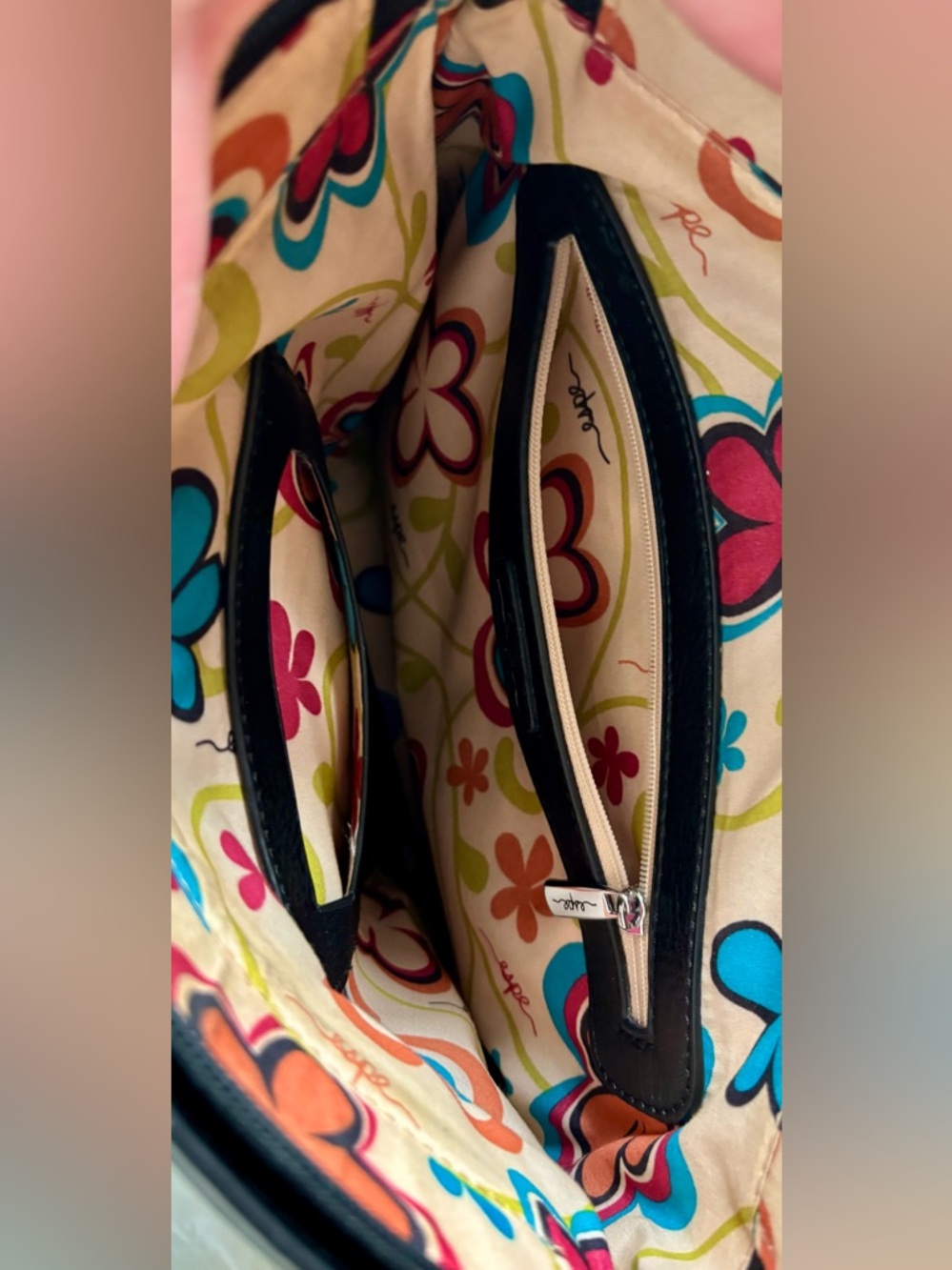 Espe Vegan Leather Crossbody Bag - Picture 5 of 7